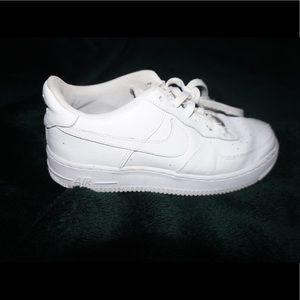 Youth 6.5 Nike Air Force 1 or Women’s 8